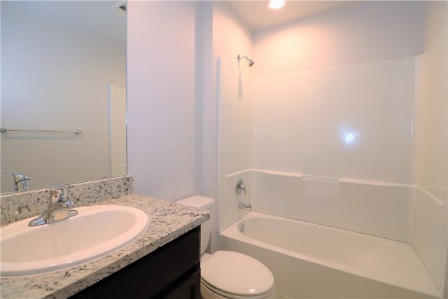 1930 Secretariat Dr, Corpus Christi, TX 78417