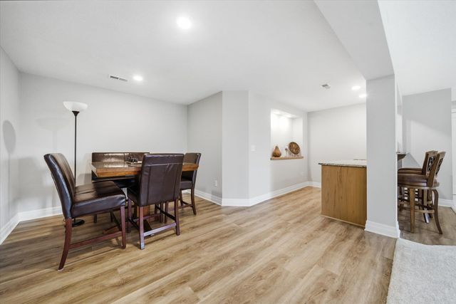 3616 N Crest Ct, Wichita, KS 67226