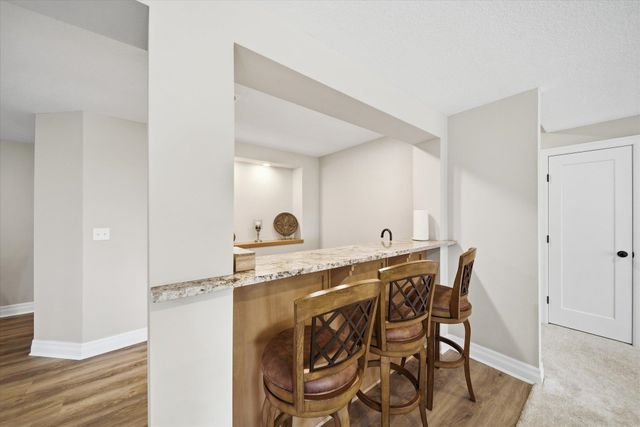 3616 N Crest Ct, Wichita, KS 67226