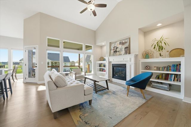 3616 N Crest Ct, Wichita, KS 67226