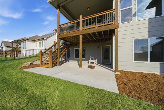 3616 N Crest Ct, Wichita, KS 67226