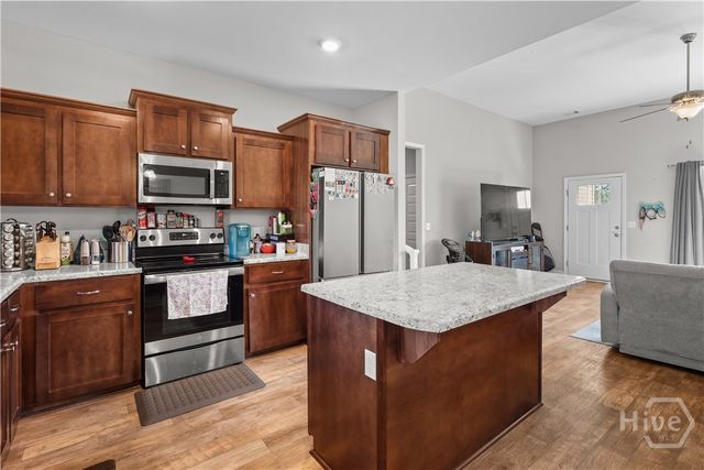 301 Tallulah Bend, Ellabell, GA 31308