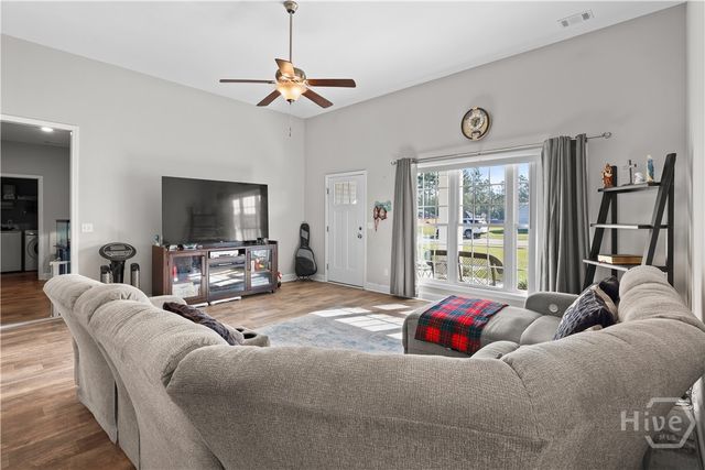 301 Tallulah Bend, Ellabell, GA 31308