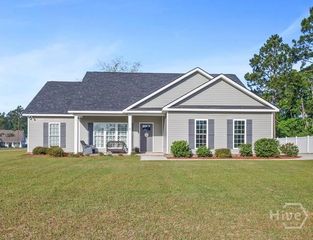 301 Tallulah Bend, Ellabell, GA 31308