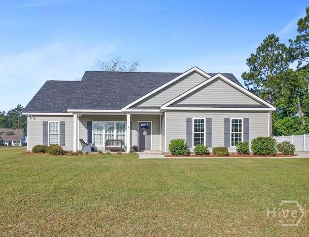 301 Tallulah Bend, Ellabell, GA 31308