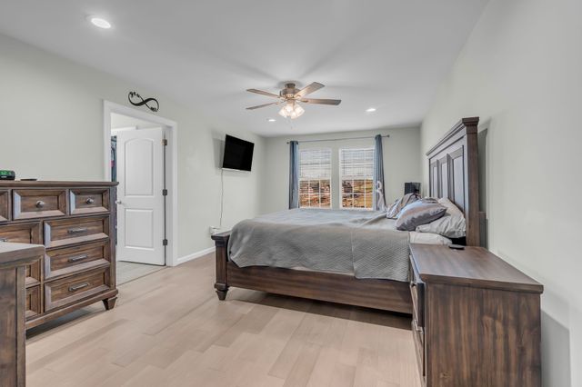 510 Bridle Path Ln, Hartsville, TN 37074