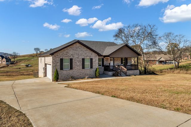 510 Bridle Path Ln, Hartsville, TN 37074