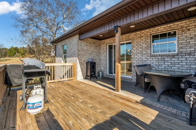 510 Bridle Path Ln, Hartsville, TN 37074