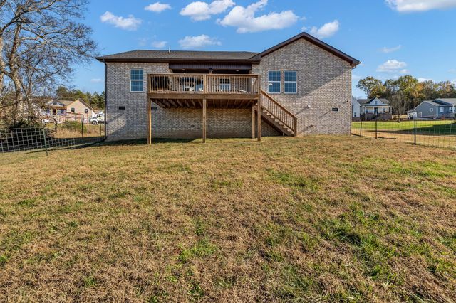 510 Bridle Path Ln, Hartsville, TN 37074