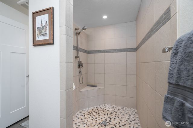 16505 Country Club Drive, Burlington, WA 98233