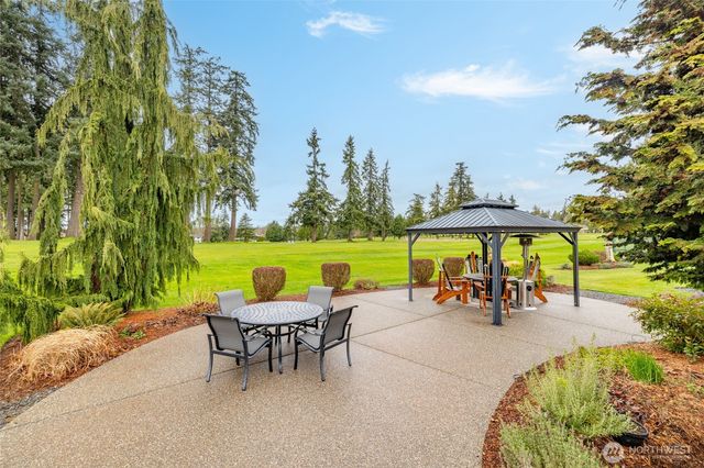 16505 Country Club Drive, Burlington, WA 98233
