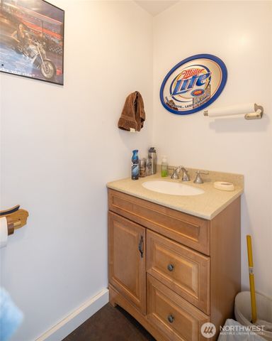 16505 Country Club Drive, Burlington, WA 98233