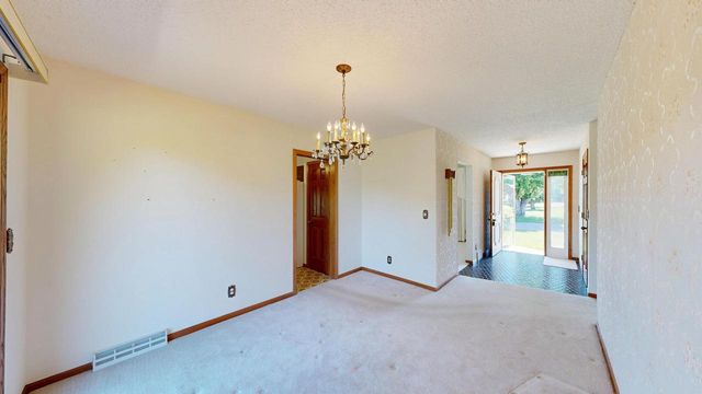 N1149 Brookside DRIVE, La Crosse, WI 54601