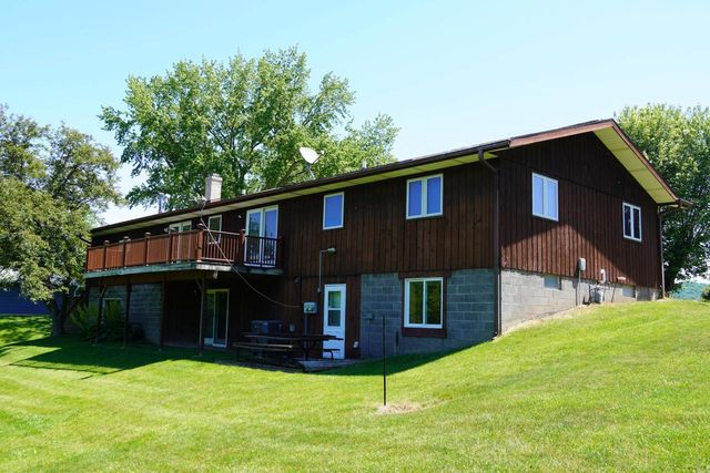 N1149 Brookside DRIVE, La Crosse, WI 54601