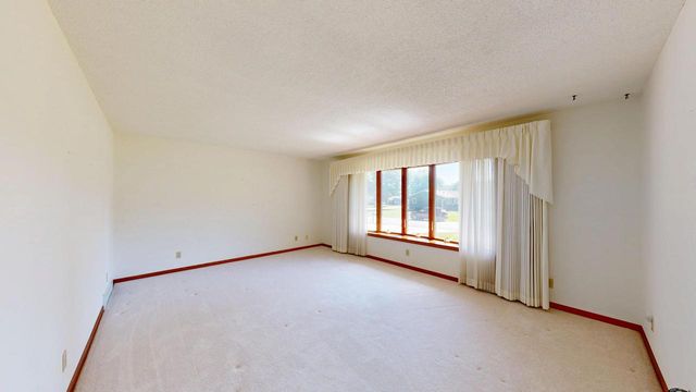 N1149 Brookside DRIVE, La Crosse, WI 54601