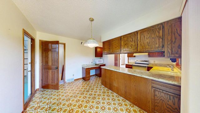 N1149 Brookside DRIVE, La Crosse, WI 54601