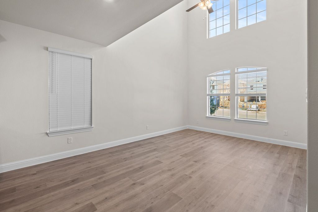 910 Milkweed Drive, Euless, TX 76039 — photo 4