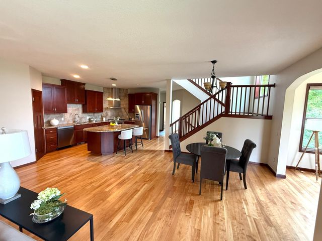 17256 64th Place N, Maple Grove, MN 55311