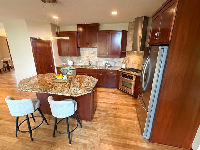 17256 64th Place N, Maple Grove, MN 55311