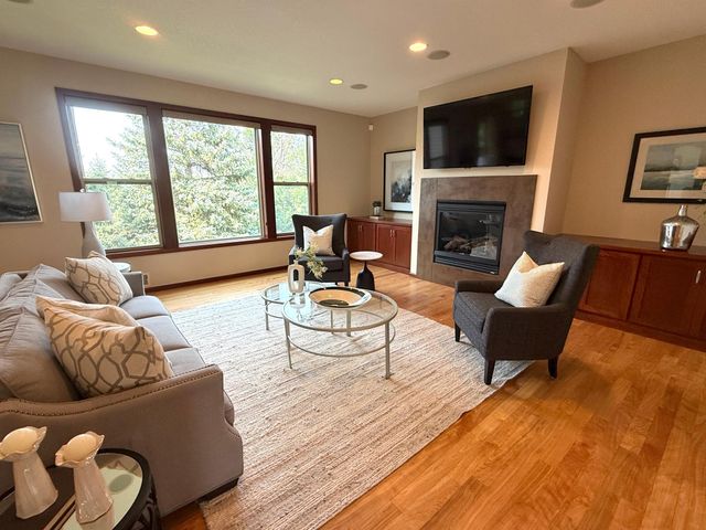 17256 64th Place N, Maple Grove, MN 55311