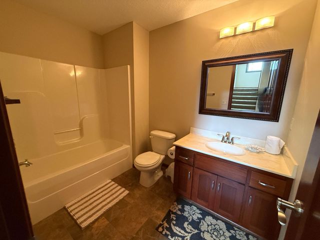 17256 64th Place N, Maple Grove, MN 55311