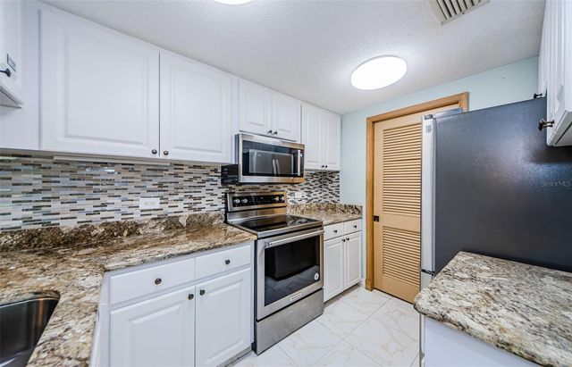 36750 US HIGHWAY 19 N 2177, Palm Harbor, FL 34684