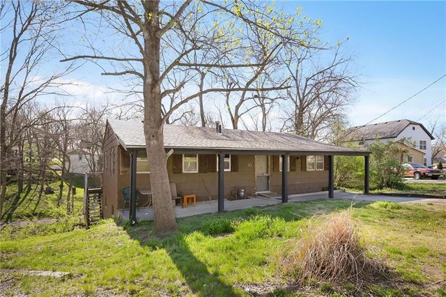 1 & 2 H Street, Lake Lotawana, MO 64086