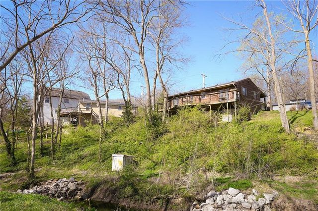 1 & 2 H Street, Lake Lotawana, MO 64086
