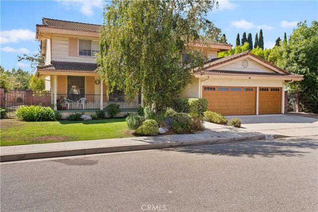 6304 Mirrior Lake Dr, Hollywood Hills, CA 90068