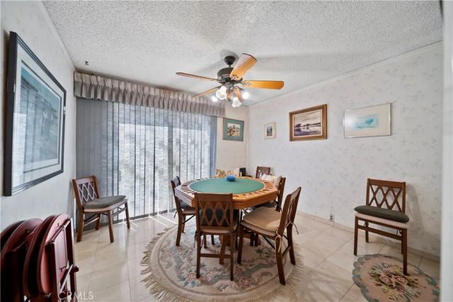 6304 Mirrior Lake Dr, Hollywood Hills, CA 90068