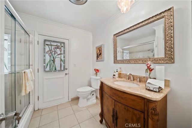 6304 Mirrior Lake Dr, Hollywood Hills, CA 90068