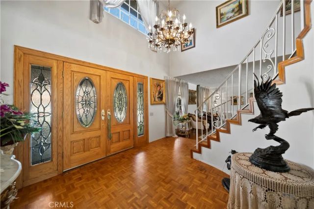 6304 Mirrior Lake Dr, Hollywood Hills, CA 90068