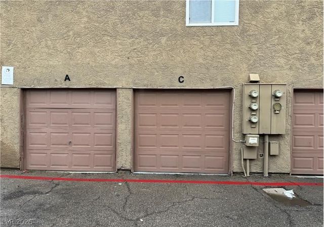 574 Roxella Lane C, Las Vegas, NV 89110