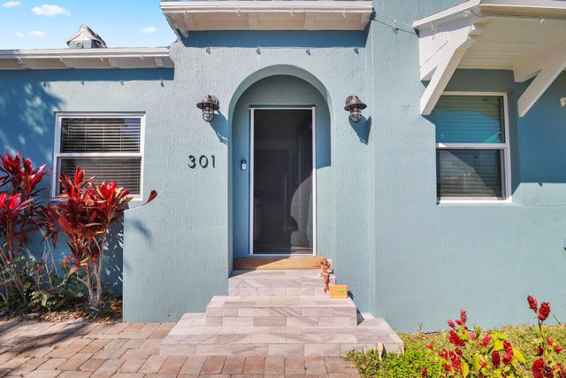 301 Hawthorne Drive, Lake Park, FL 33403