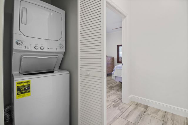 301 Hawthorne Drive, Lake Park, FL 33403