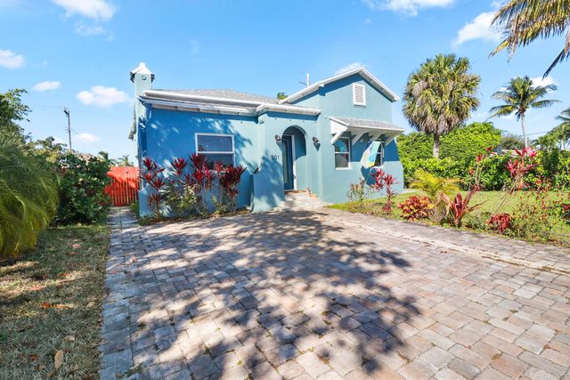 301 Hawthorne Drive, Lake Park, FL 33403