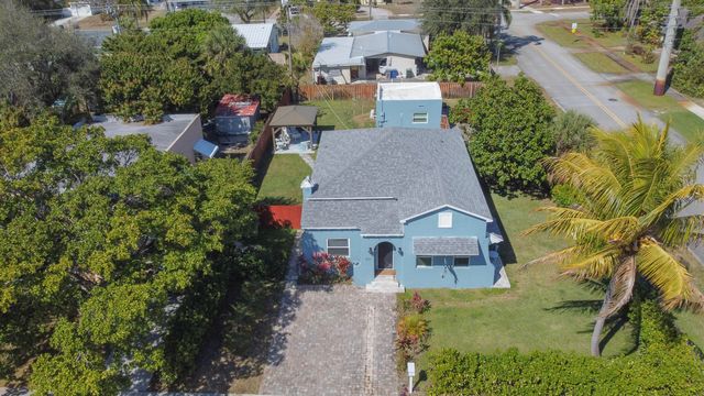 301 Hawthorne Drive, Lake Park, FL 33403