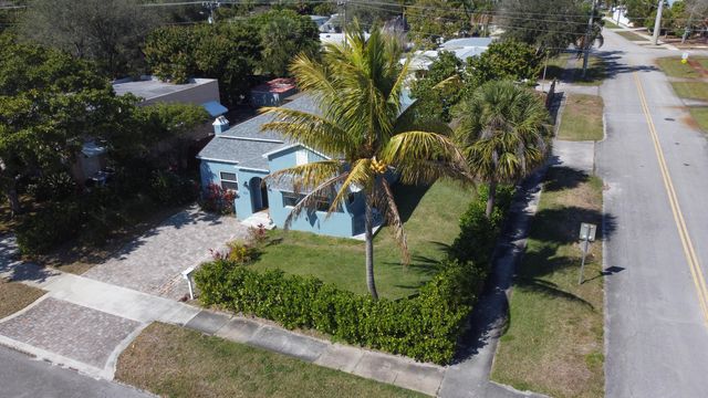 301 Hawthorne Drive, Lake Park, FL 33403