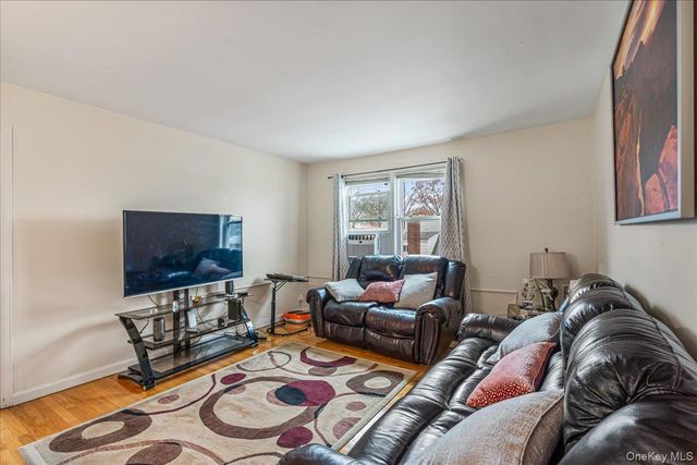 15411 Willets Point Boulevard, Whitestone, NY 11357