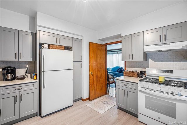 15411 Willets Point Boulevard, Whitestone, NY 11357