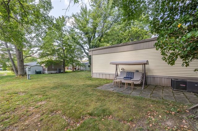 43 Parkway Drive, Olmsted Twp, OH 44138
