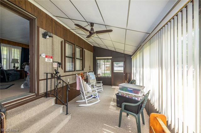 43 Parkway Drive, Olmsted Twp, OH 44138
