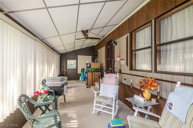 43 Parkway Drive, Olmsted Twp, OH 44138