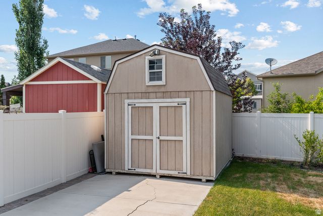 3386 W CHAMONIX WAY, Riverton, UT 84065