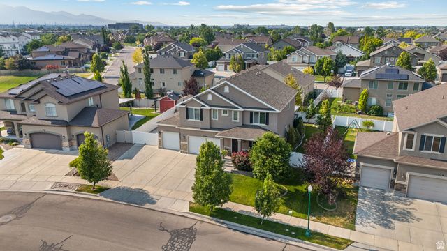 3386 W CHAMONIX WAY, Riverton, UT 84065