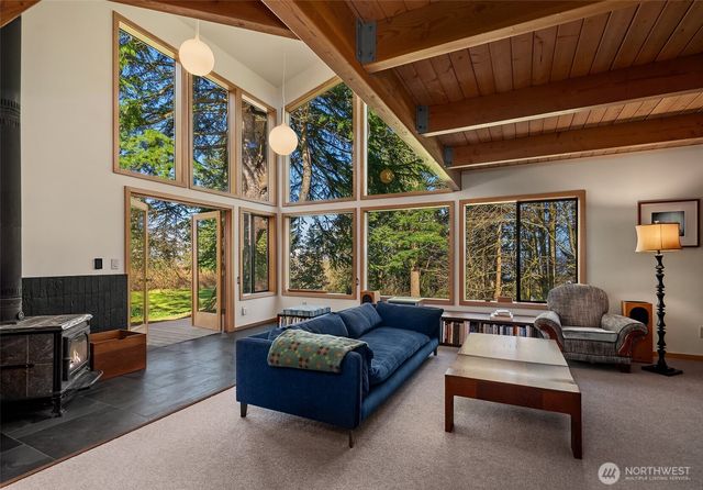 15232 Vermontville Road SW, Vashon, WA 98070