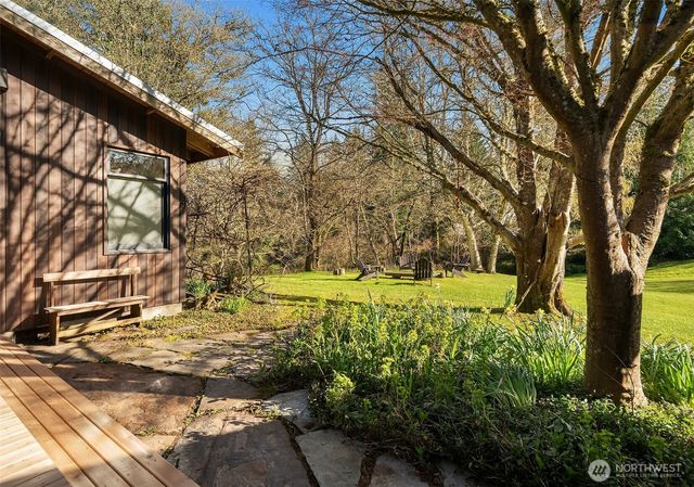 15232 Vermontville Road SW, Vashon, WA 98070