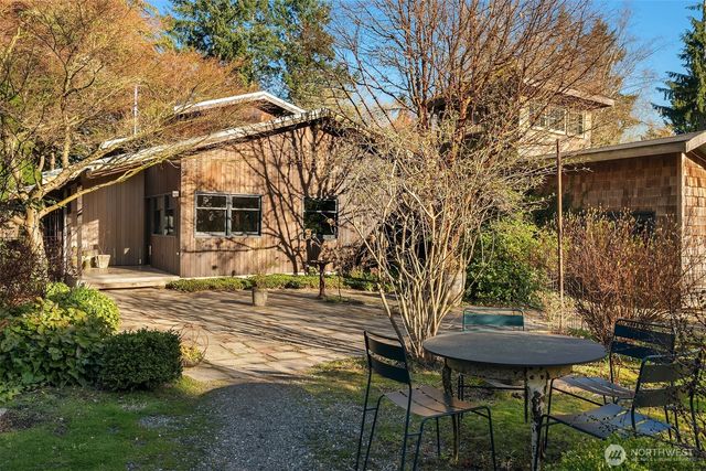 15232 Vermontville Road SW, Vashon, WA 98070