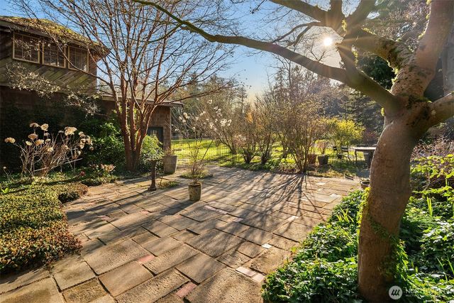 15232 Vermontville Road SW, Vashon, WA 98070