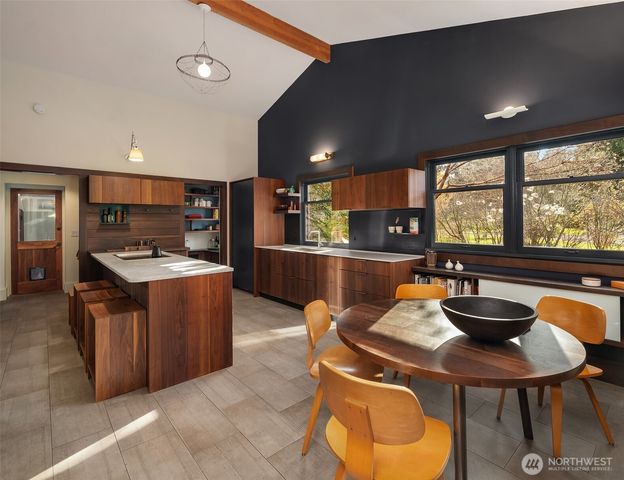 15232 Vermontville Road SW, Vashon, WA 98070